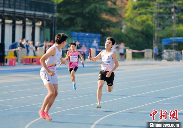 1100余名选手参赛 2025中国田径大众达标赛暨第八