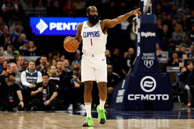 哈登加兰互换交易后完美融入新队 快船骑士双赢