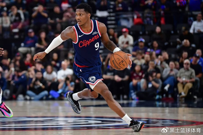 NBA比赛日九场对决：塔图姆32分登顶最佳，申京