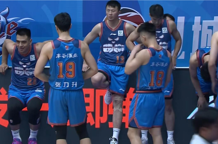 四川队32连败引争议 篮协计划2029年恢复升降级制