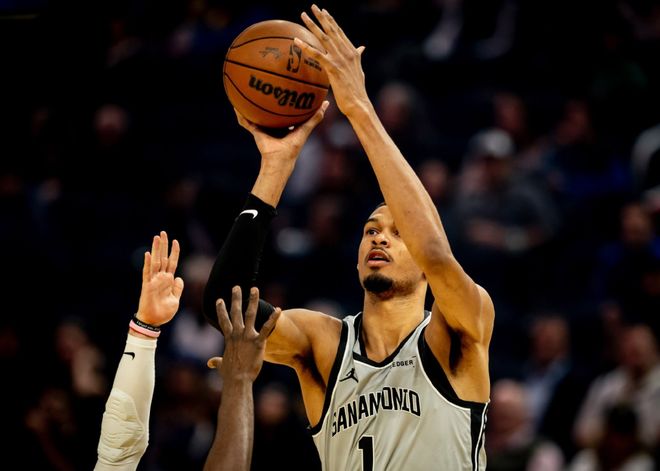 文班亚马爆发率队狂胜勇士 马刺逼近雷霆MVP悬念