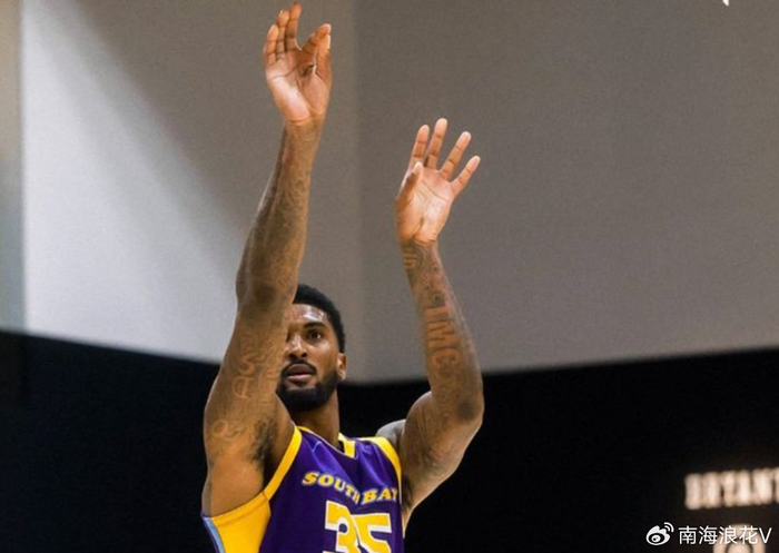 广厦签约大中锋威廉姆斯 布朗复出冲击CBA总冠军