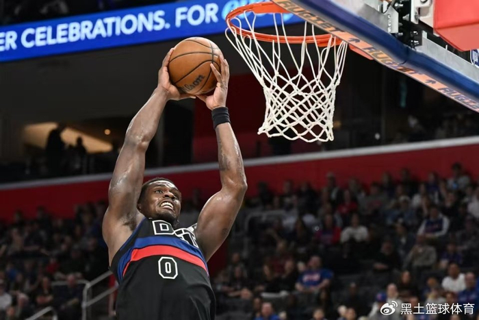 湖人或用2.2亿续约里夫斯 勇士波尔津吉斯签1+3合