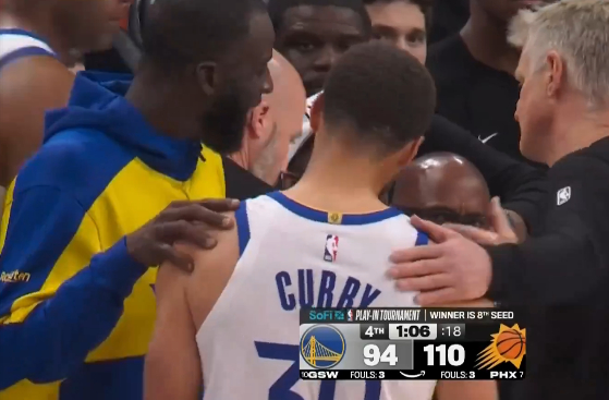 追梦6犯离场勇士防守崩盘库里拥抱全队