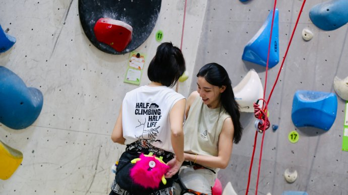 2026攀岩世界杯柯桥站圆满落幕 厦门龙景攀岩馆成